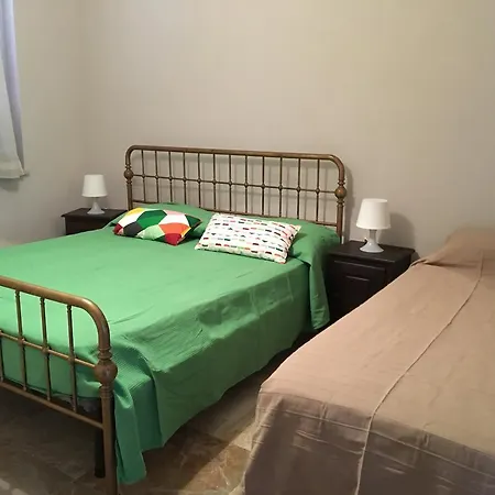 Casa Vacanza Zi Mafalda بيت للعطل *